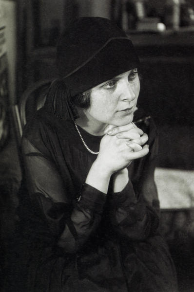 Portrait de Elsa Triolet, Lettres, XXe siècle, 1896 — 1970