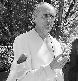 Portrait de René Clair