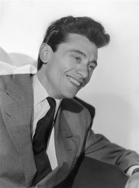 Portrait of Robert Lamoureux