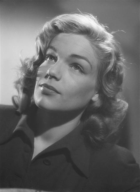 Portrait de Simone Signoret, Spectacle, XXe siècle, 1921 — 1985