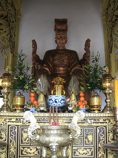 Portrait de Trần Nhân Tông, Politique, Moyen Âge, 1258 — 1308