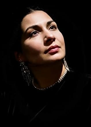 Portrait de Oum Kalthoum, Musique, XXe siècle, 1898 — 1975