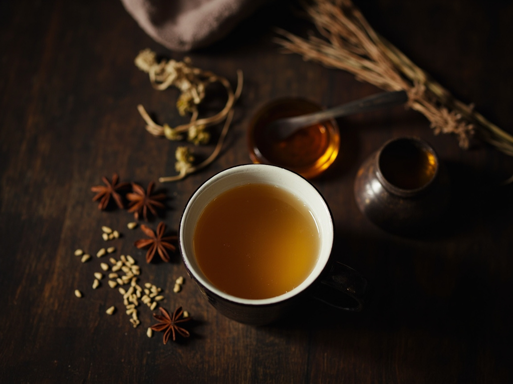 Agua de anís y ajenjo — infusion digestive à l'anis et à l'absinthe, miellée