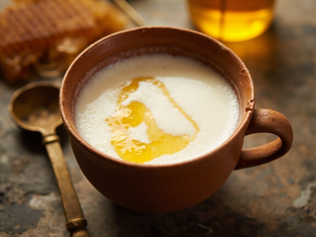 Melíkraton, Libation of Honey and Milk